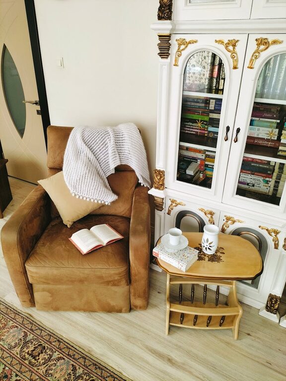 Simple Ways to Create a Cozy Reading Nook at Home